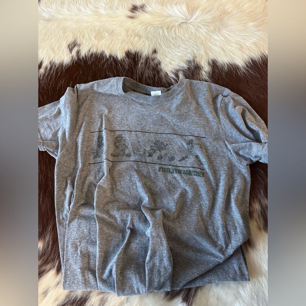 Gildan “THE CATCHING GUY” Heather Gray T-Shirt